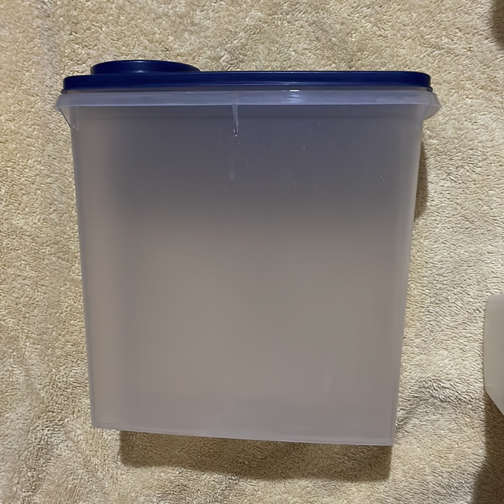 Tupperware - Picture 5 of 8